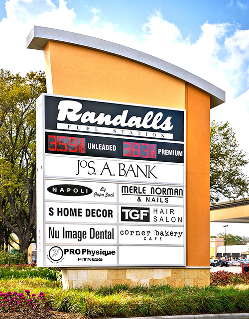 Pylon Signs Randalls