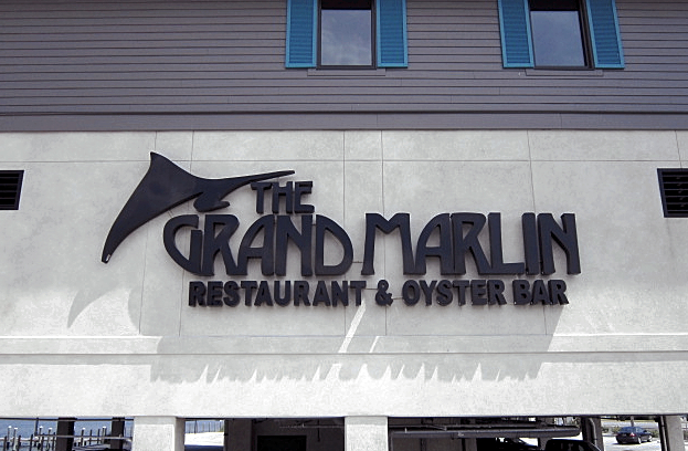 Wall Signs Grand Marlin